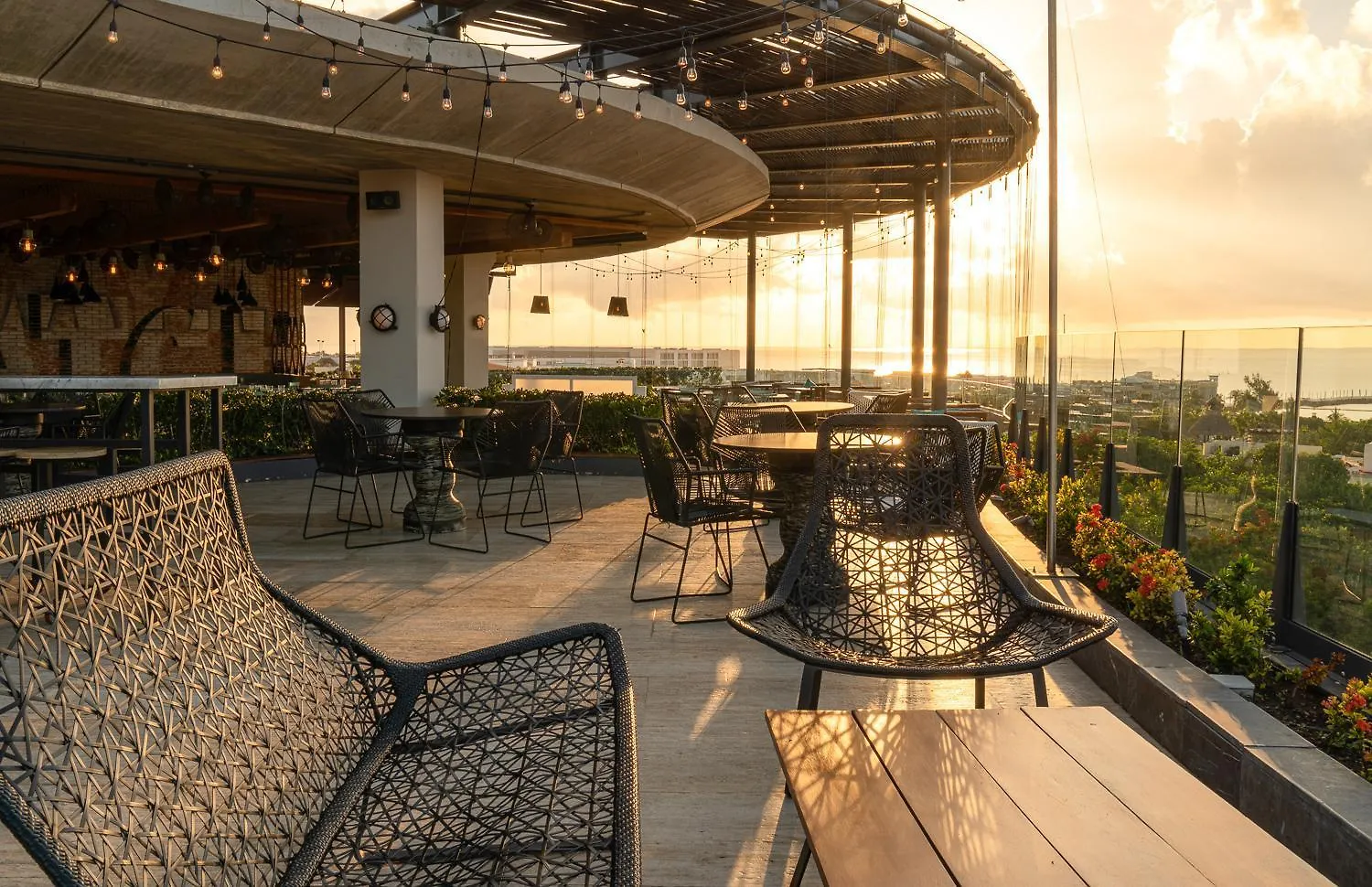 Hyatt Centric Playa Del Carmen - Downtown House & Beach House (Adults Only)